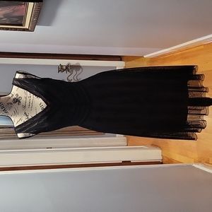 Bc g Maxazria Dress. Size:Small. Color;Black🖤